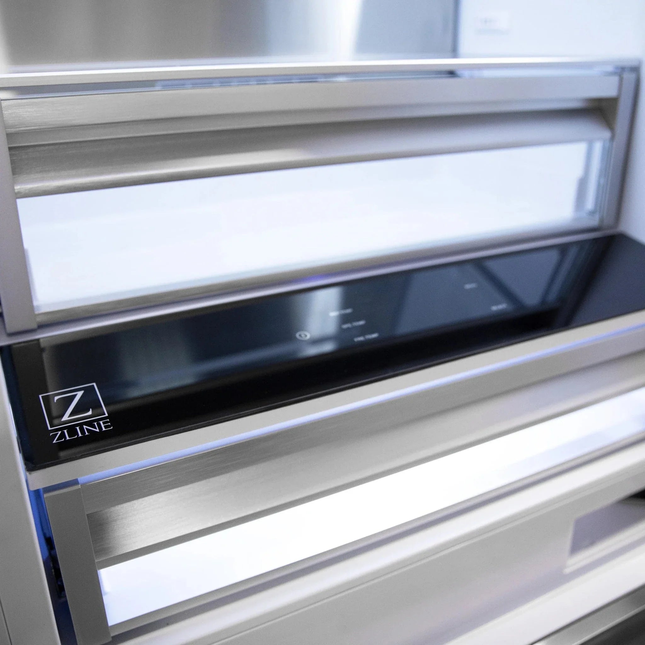 ZLINE 60" Autograph 32.2 cu. ft. 4-Door French Door Fridge Water/Ice Dispenser Stainless Steel Gold Accents RBIVZ-304-60-G