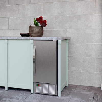 Edgestar 15-Inch Outdoor Undercounter Ice Maker W/ 50 LBS Daily Ice Production [OIM450SS] (SAK84720)