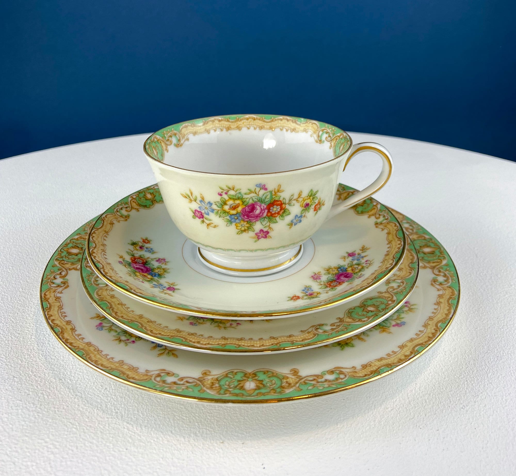 Mikado Fine China Dinnerware Set: Green Floral Cottagecore Dishes